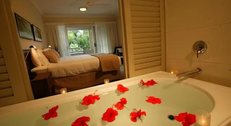 Paradise Palms Resort Cairns